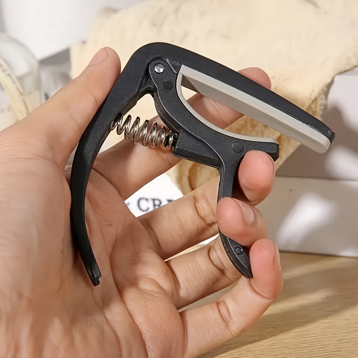 Durable Wooden Guitar Capo Tun - đánh giá và giá Guitar Capo Clip