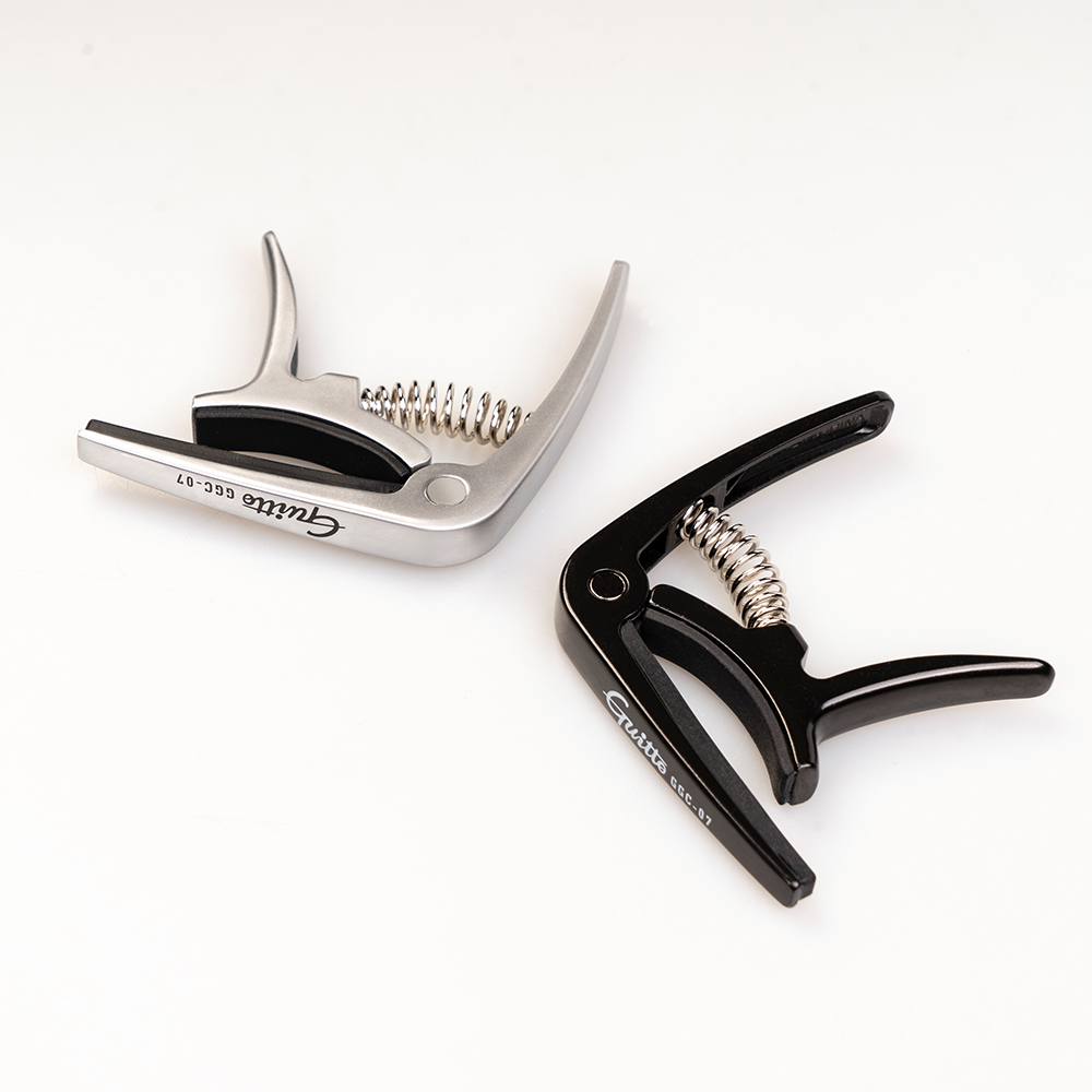 GUITTO GGC-07 Ukulele Capo Qui - đánh giá và giá Guitar Capo Clip